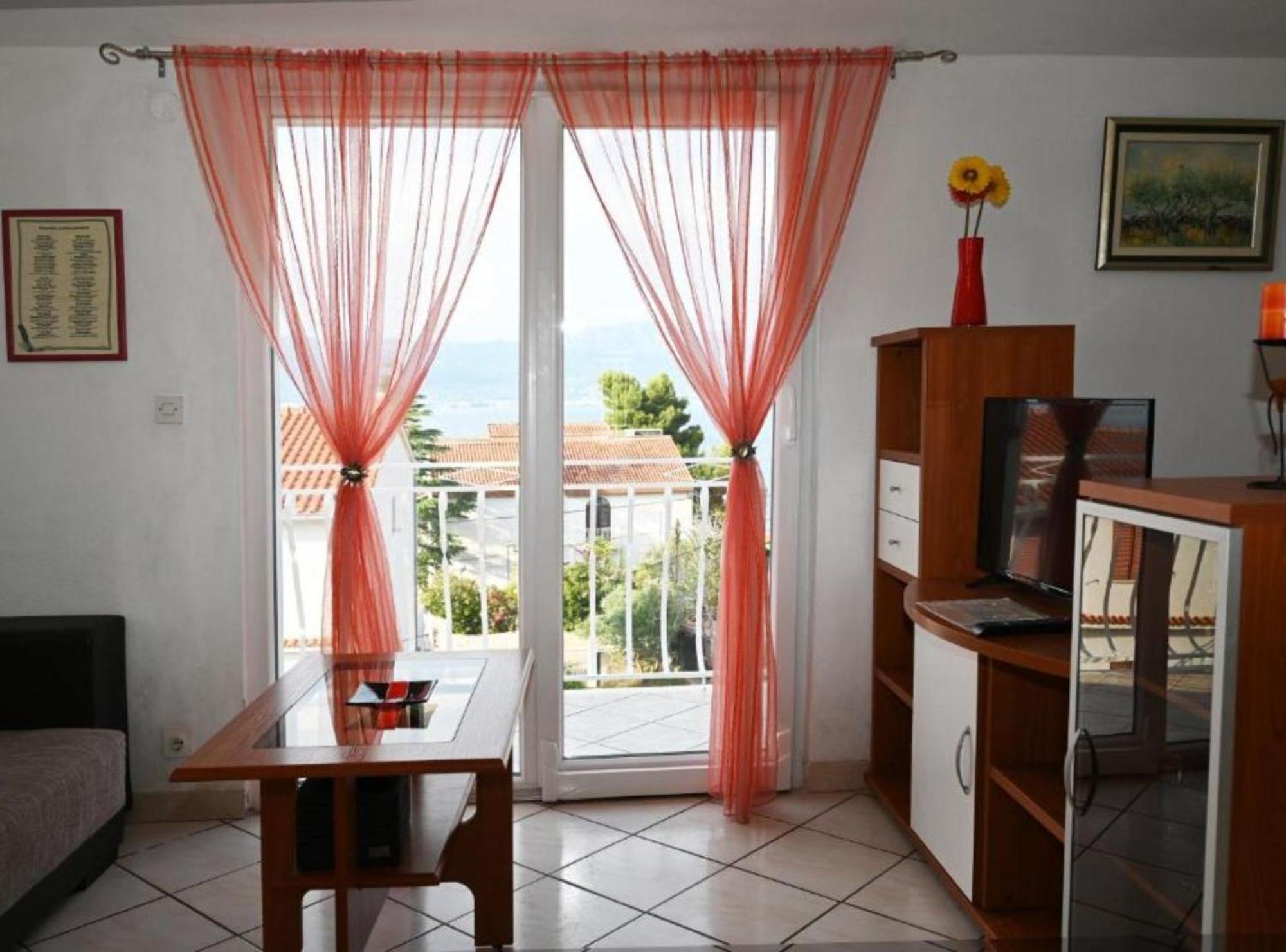 Apartments Mihovilovic - 50 M From Beach Slatine Luaran gambar