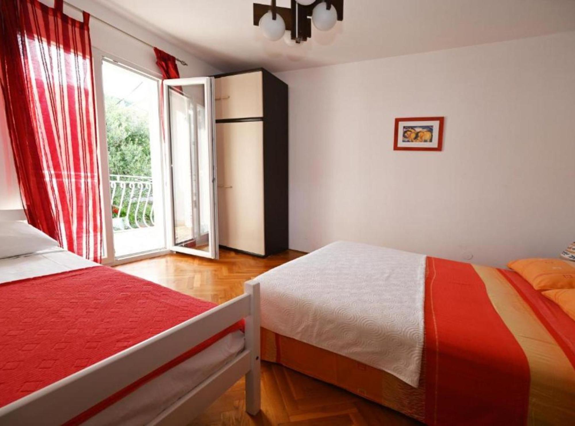 Apartments Mihovilovic - 50 M From Beach Slatine Luaran gambar