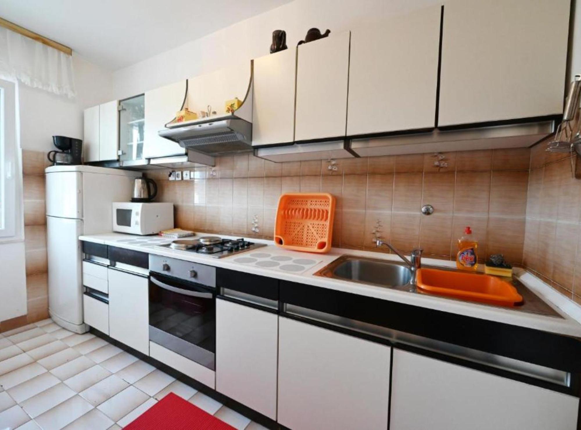 Apartments Mihovilovic - 50 M From Beach Slatine Luaran gambar